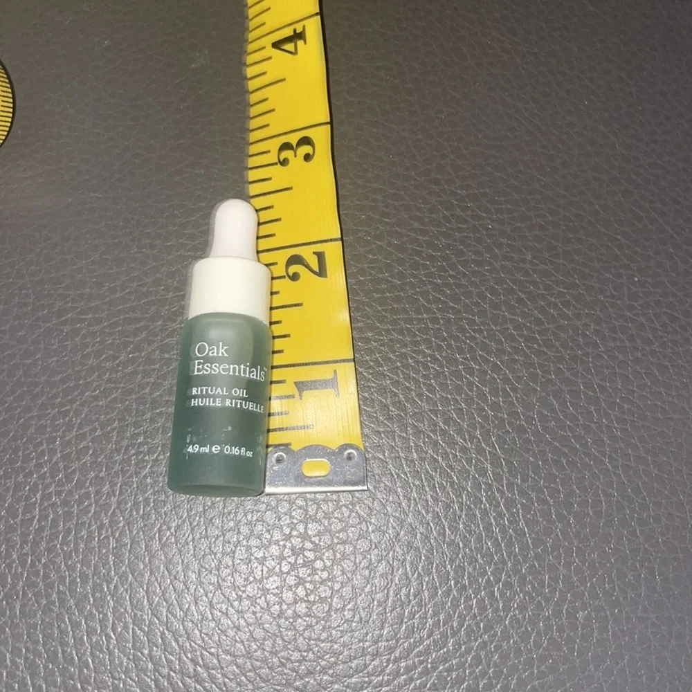 Oak Essentials Ritual Oil + Restorative Mask - Picture 5 of 9